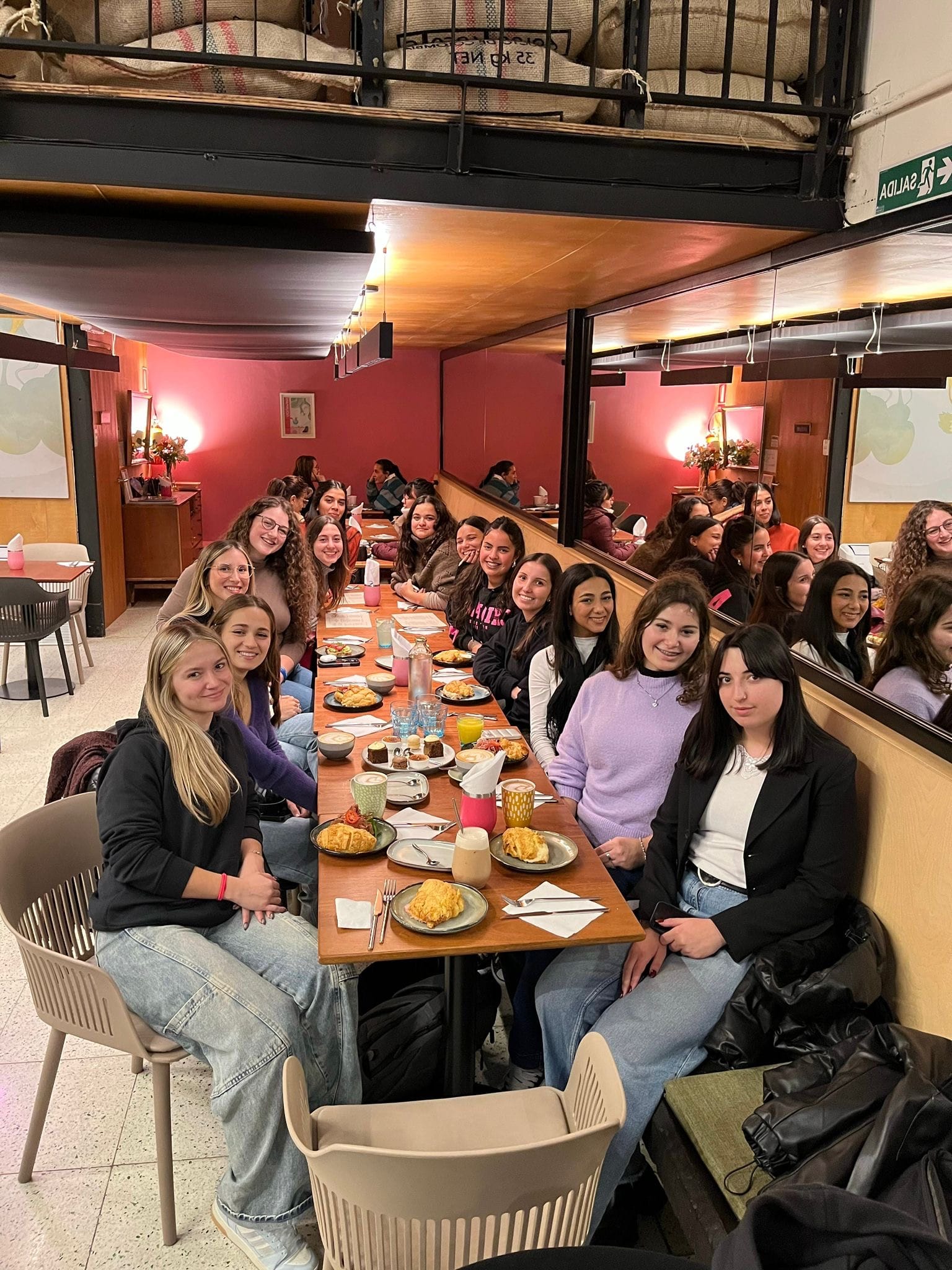 Juntada de chicas de TNYUT